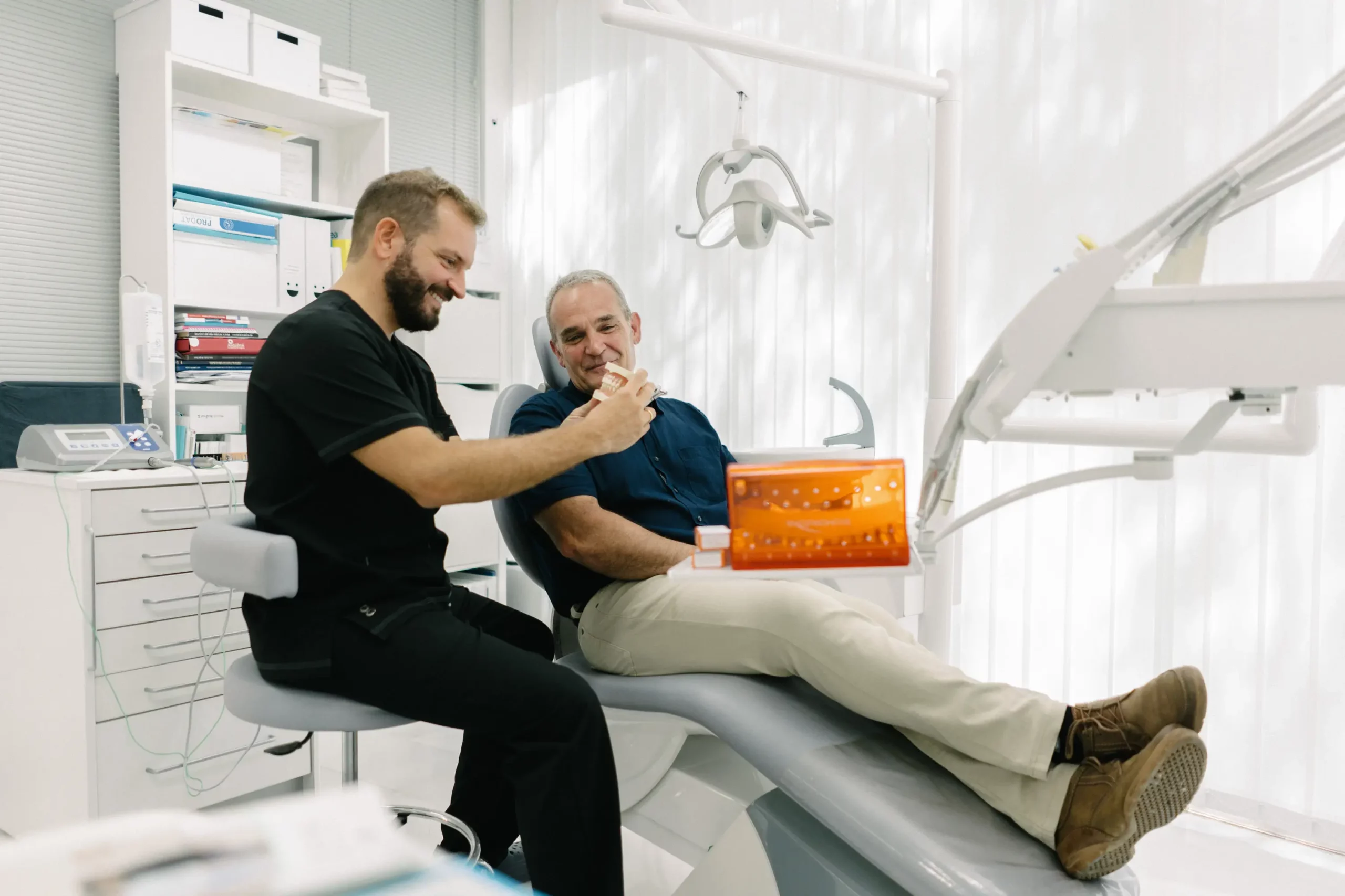 Implantes dentales en Málaga